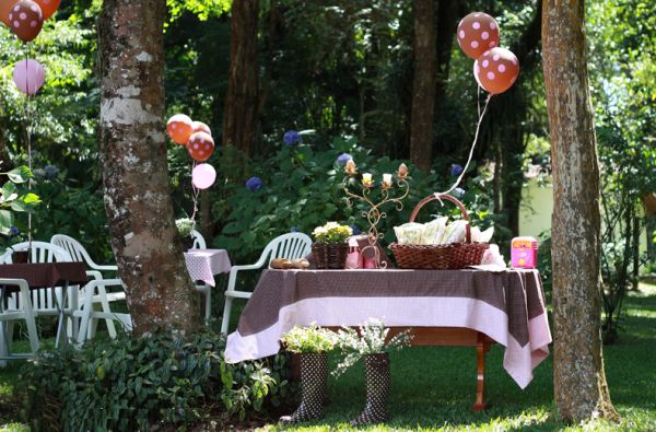 A decoração de festa infantil ao ar livre deve ser a mais especial possível, para que o espaço da festinha seja ainda mais valorizado (Foto: Divulgação)