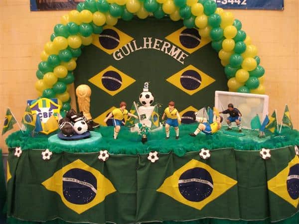 decoracao infantil do brasil na copa (Custom)