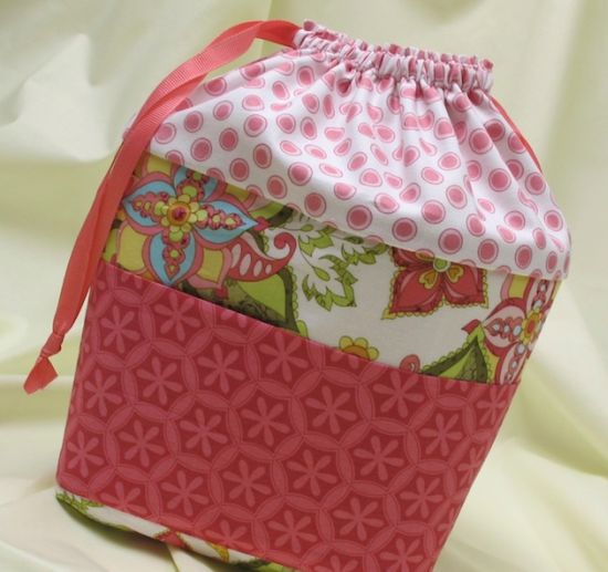 Utilize também esta bolsa de tecido infantil para organizar os brinquedos de seus filhos (Foto: Divulgação)