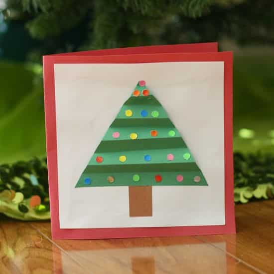 É muito fácil fazer este cartão de Natal infantil (Foto: buggyandbuddy.com)