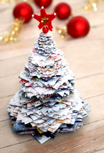 Árvore de Natal com Reciclagem de Jornal Árvore de Natal com Reciclagem de Jornal