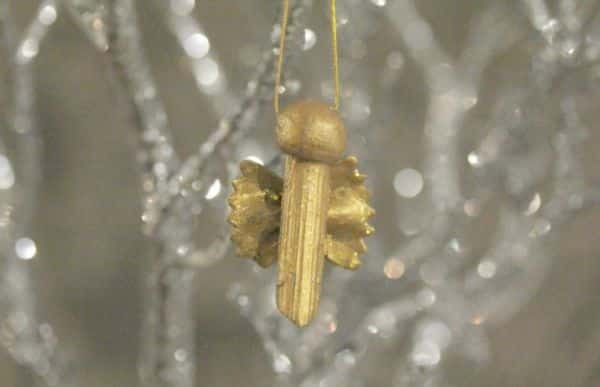 Enfeite de Natal Feito com Macarrão Enfeite de Natal Feito com Macarrão