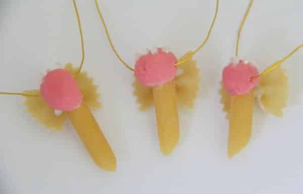 Enfeite de Natal Feito com Macarrão Enfeite de Natal Feito com Macarrão