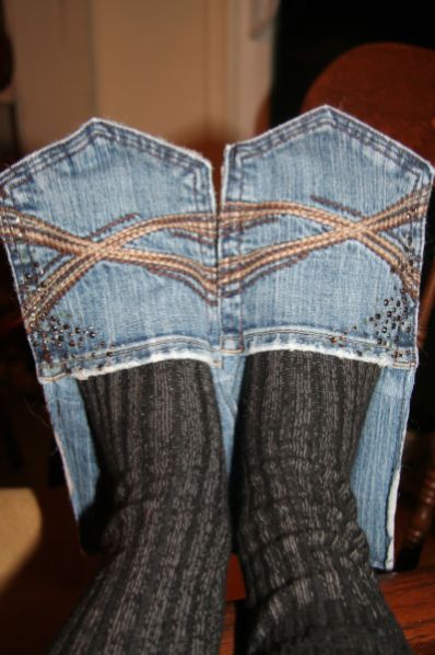 Pantufa com jeans usado é fácil de Sr feita e bem diferente (Foto: recycledlovelies.com)