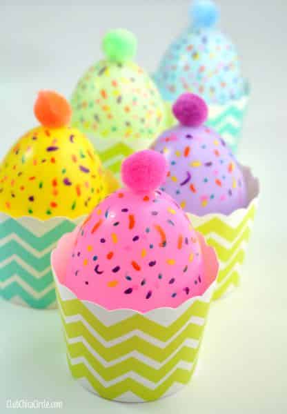 Cupcakes decorativos são fofos, interessantes e fáceis de serem feitos
