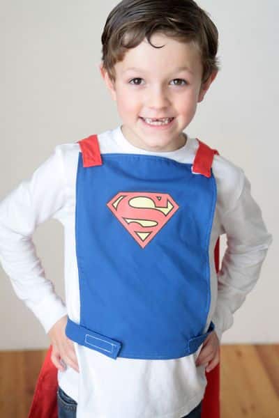 Esta capa de Super-Homem vai deixar a sua criança muito feliz e animada (Foto: itsalwaysautumn.com) 