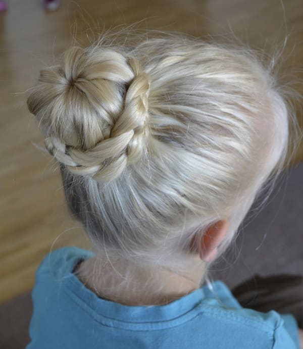 penteado com trança infantil coque fashion