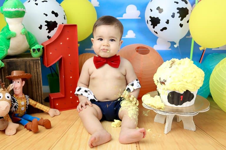 Smash the cake menino