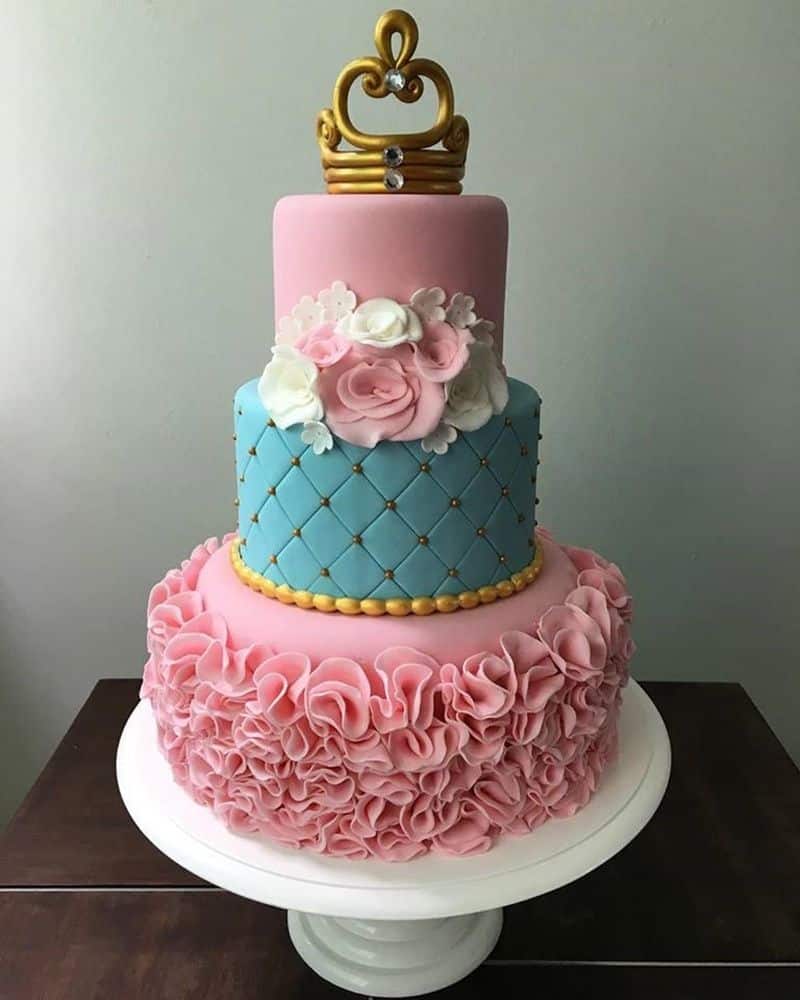 bolo rosa com azul 