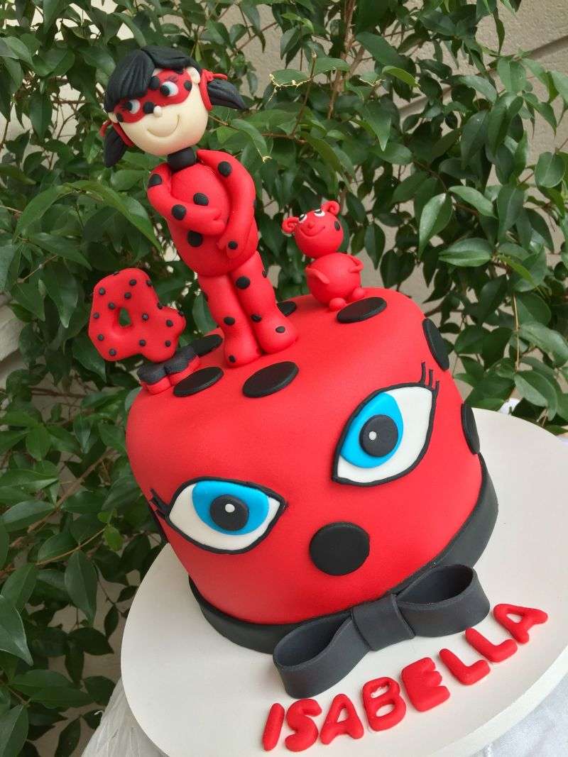 bolo ladybug olho menina