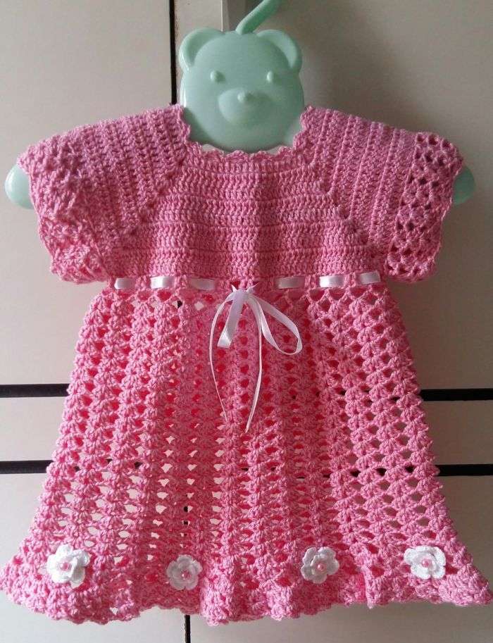 Vestido de croche vermelho com best sale grafico