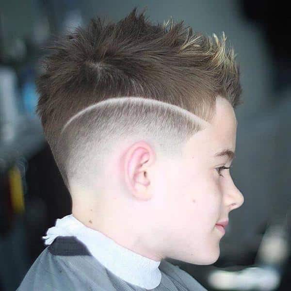 corte de cabelo masculino infantil com listra