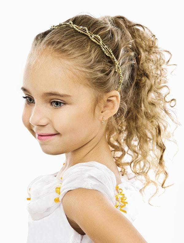 penteado infantil para formatura cabelo cacheado