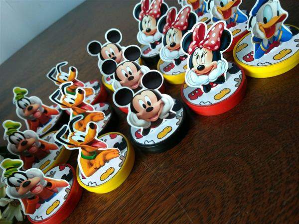 Latinha 3D Turma do Mickey 