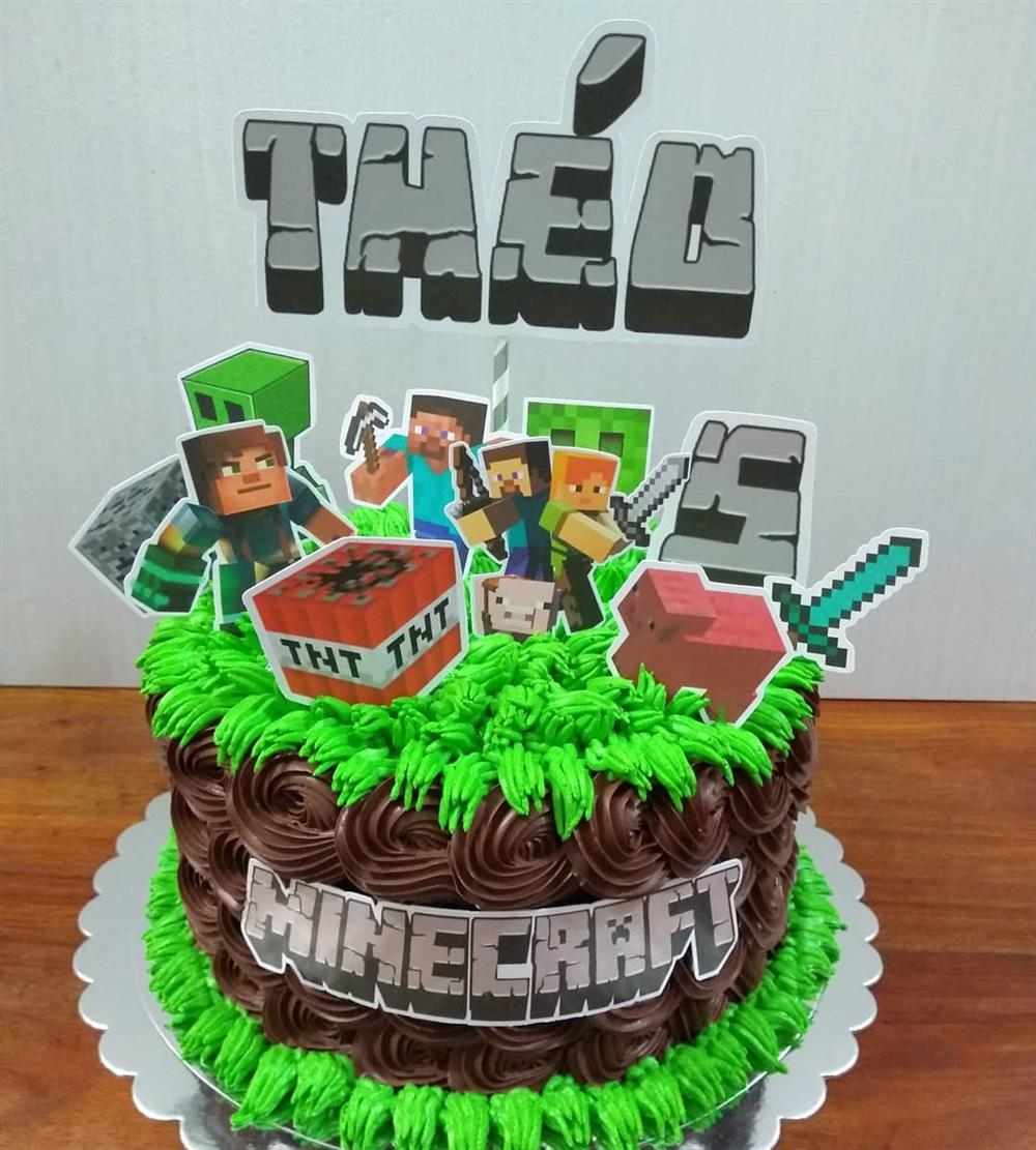 bolo minecraft simples #bolodecorado #bolominecraft #festaminecraft   Minecraft birthday cake, Easy minecraft cake, Thomas birthday cakes