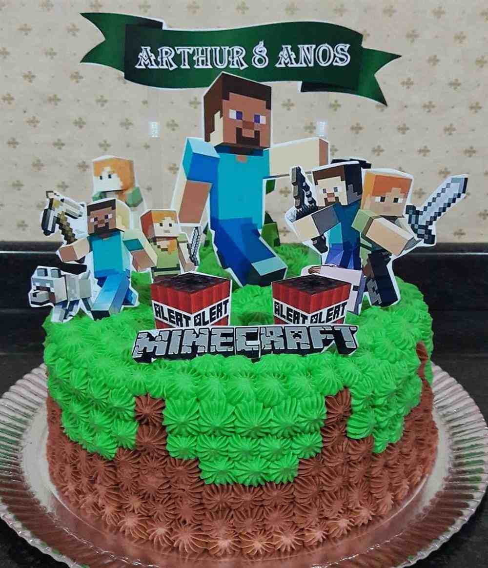 bolo minecraft : com chantilly fácildecorar 