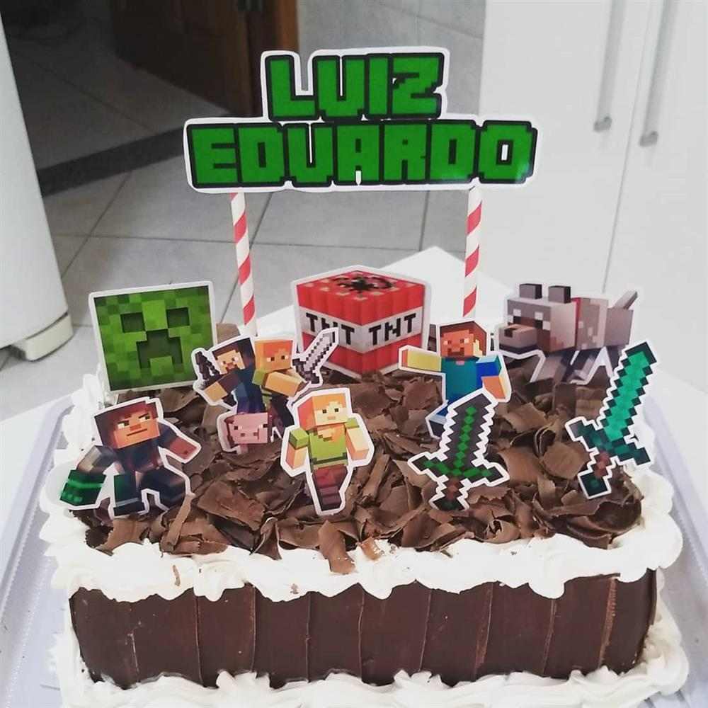 Bolo de Pasta de Chocolate: Bolo Minecraft quadrado em verde claro