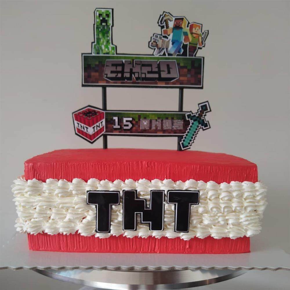 bolo minecraft simples #bolodecorado #bolominecraft #festaminecraft   Minecraft birthday cake, Easy minecraft cake, Thomas birthday cakes