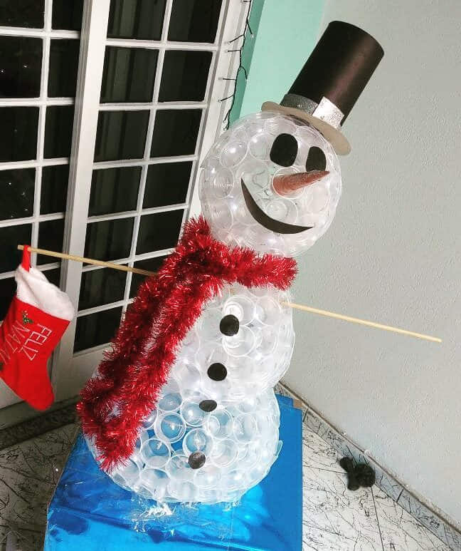 boneco de neve com copo descartável