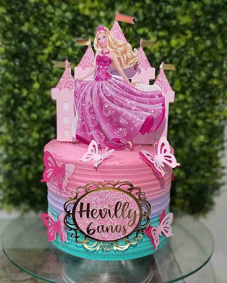 Bolos Decorados: Bolo Decorado Barbie Princesa e Cupcakes