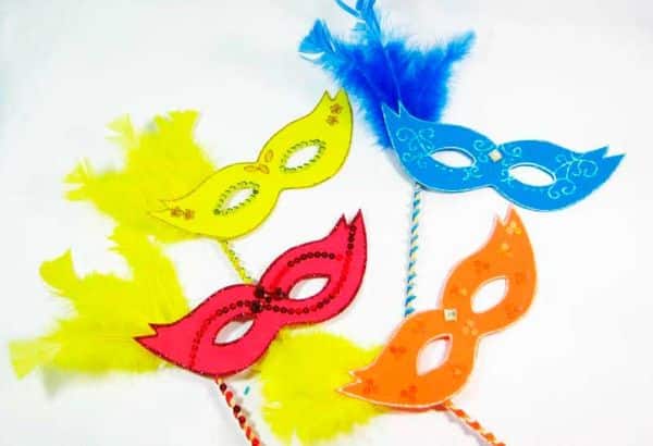 Como Fazer Máscara de Carnaval Infantil