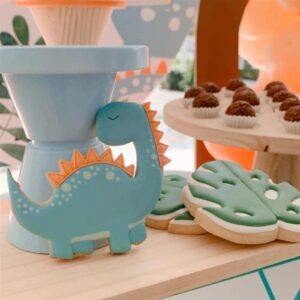 Decoração para festa dinossauro simples 241221238_711673776899838_6491981922496276874_n